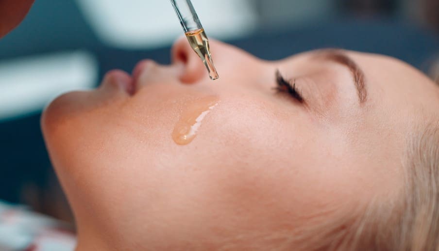 The best non-comedogenic oils for healthy skin