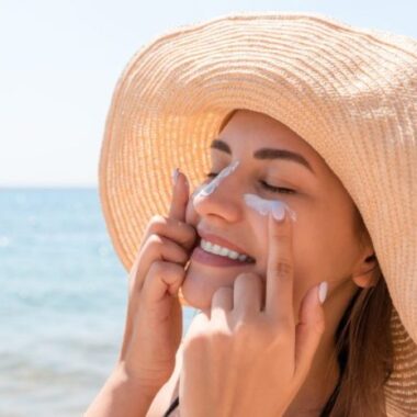 5 Anti-Aging Benefits of Using Sunscreen Daily
